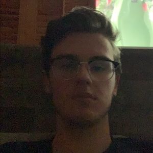 Meet your Posher, Quinn